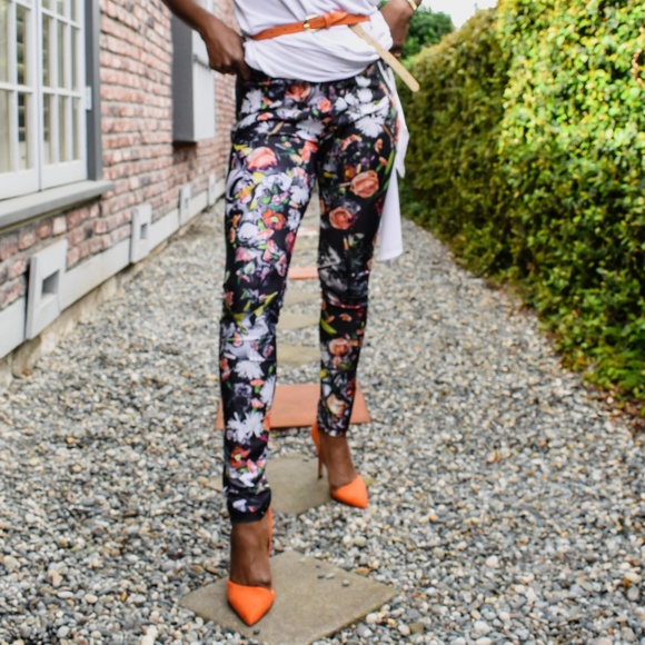 Floral Printed Lycra Legging - Picture 3 of 3